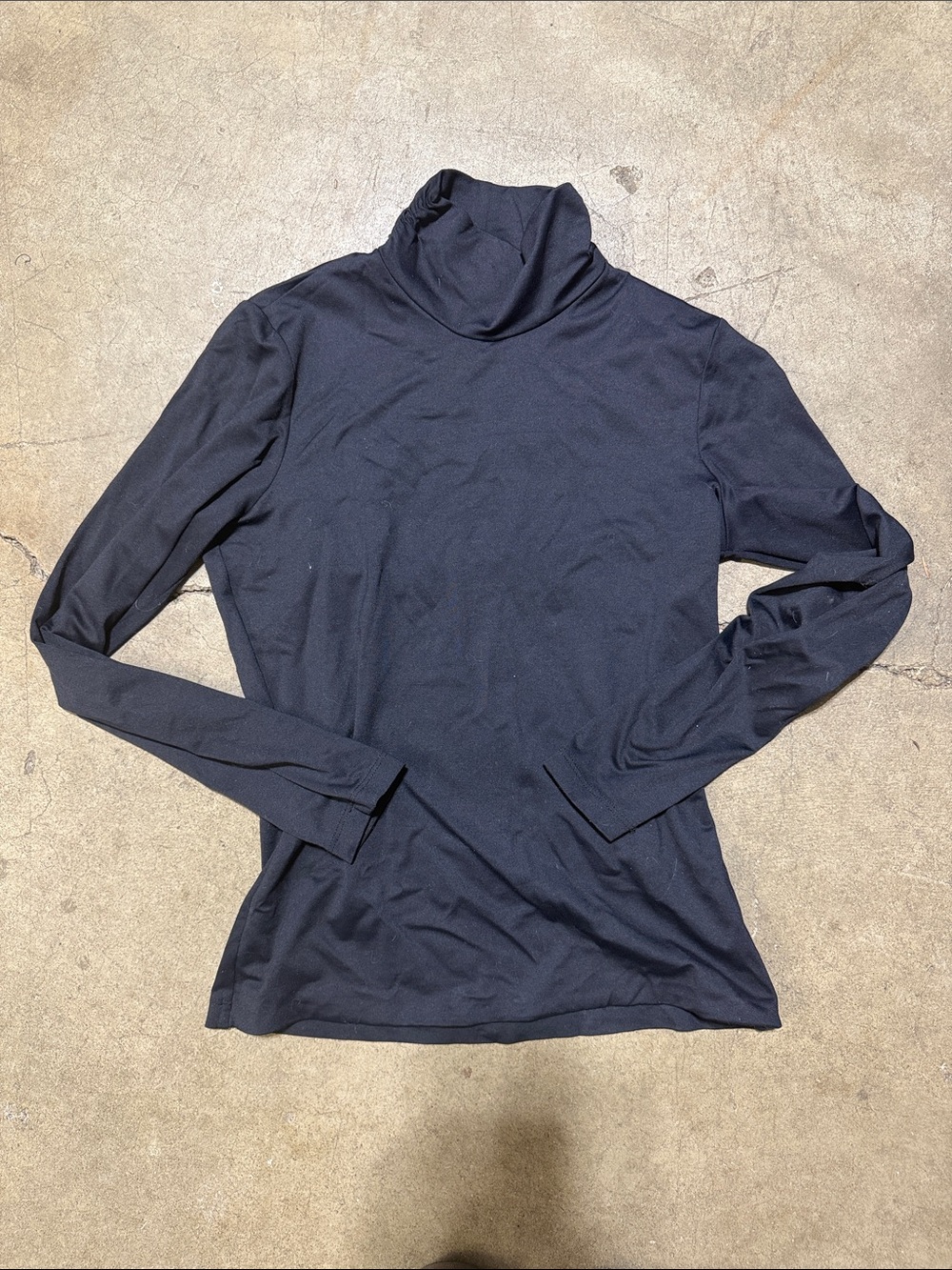 JUDYP Classic Long Sleeve Turtleneck Top - BLACK scrunch on neck.
